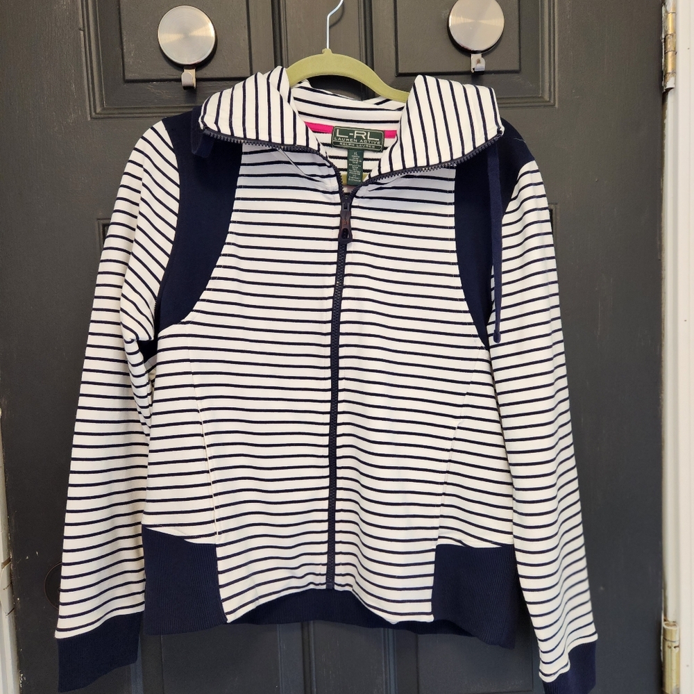 Like new Ralph Lauren women's top